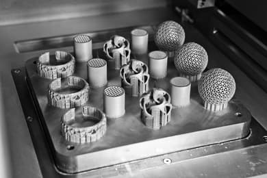 SELECTIVE LASER MELTING