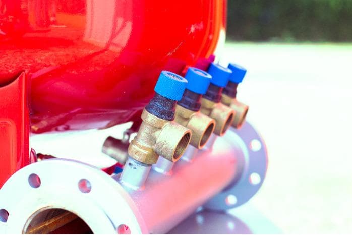 Location de vase d'expansion et soupape de sécurité