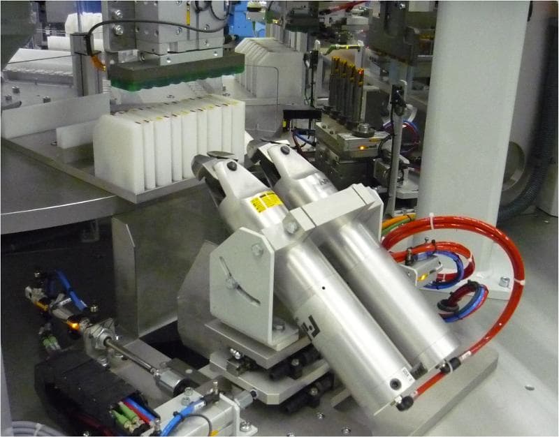 Assemblage – Pliage fils – Coupe fils