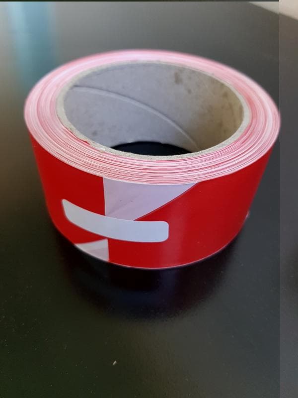 Bobine Ruban De Signalisation Blanc À Chevrons Rouge Pe 50 Mm X 100 M.