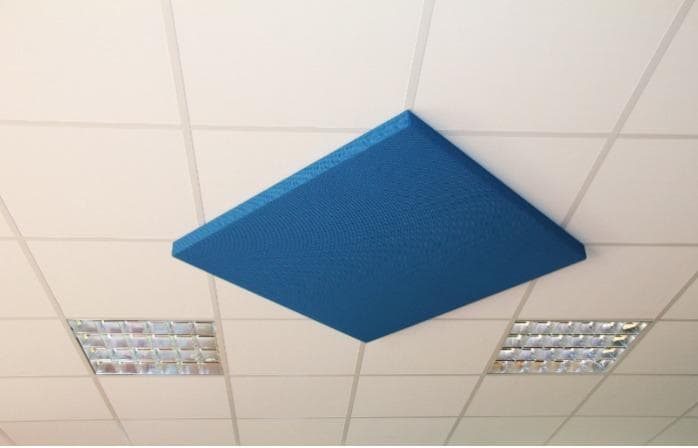 Panneau aimanté au faux plafond