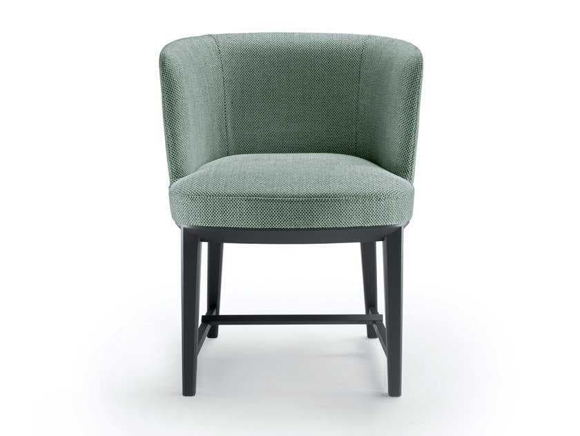 Cadeira de tecido estofado