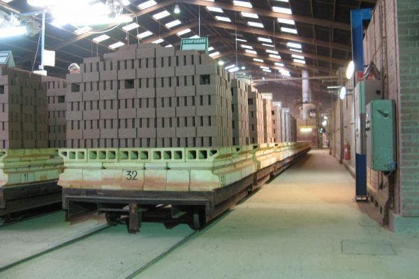 Briques réfractaires pour l'aluminium primaire