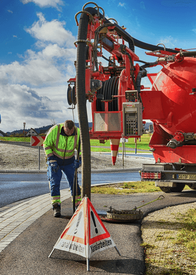  LIMPIEZA DEL ALCANTARILLADO