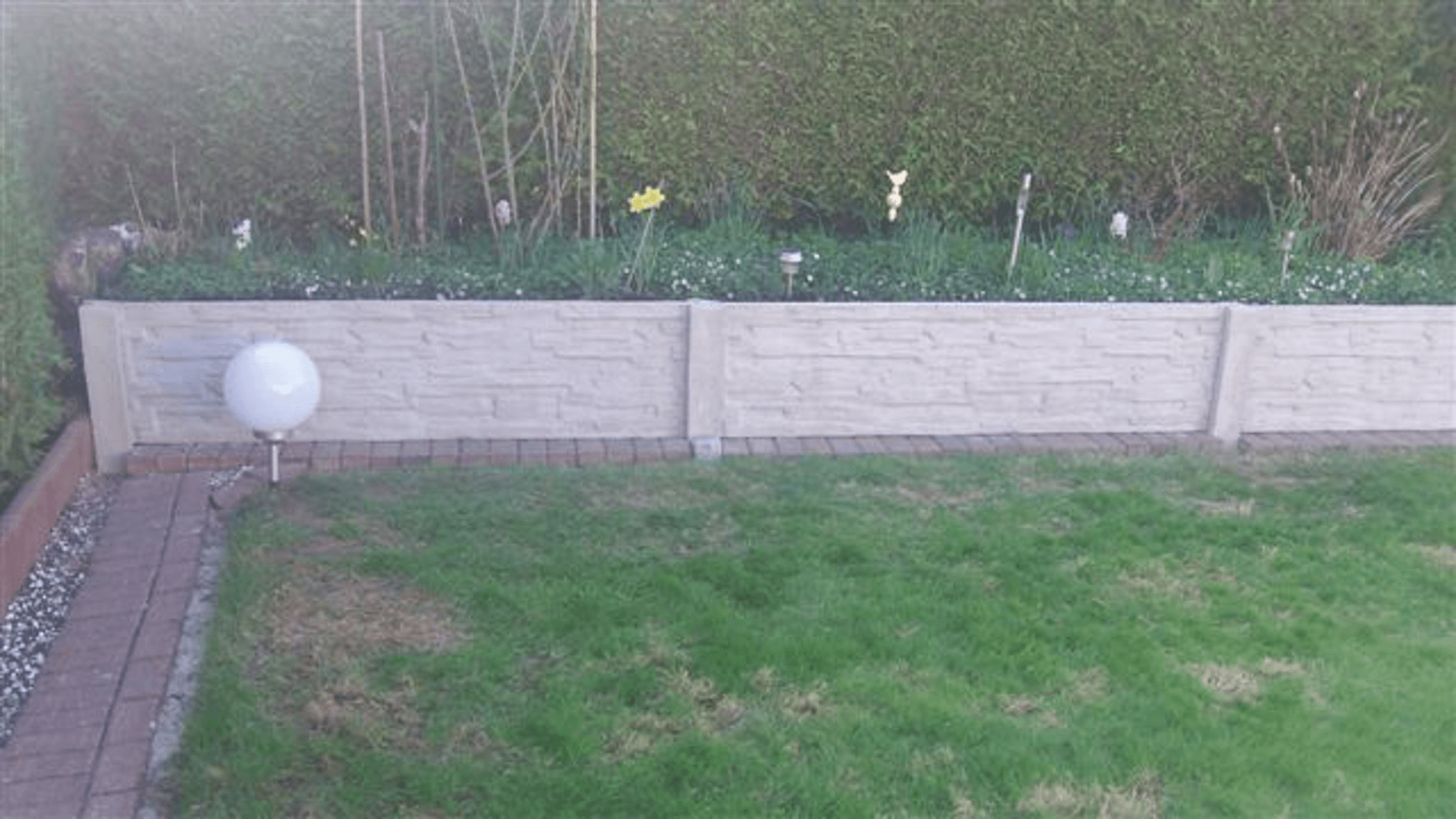 бетонные садовые заборы