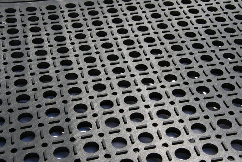 Caillebotis caoutchouc bords biseautés