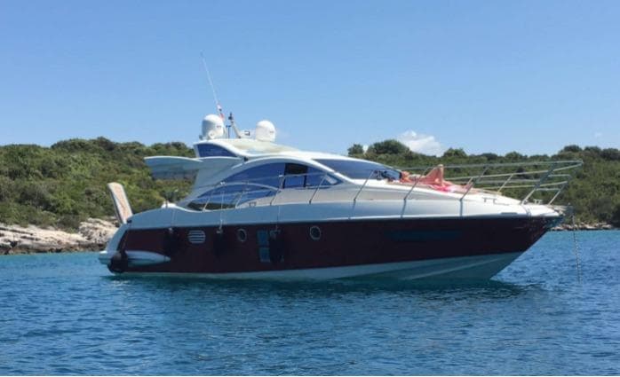 Yachtcharter: Azimut S43