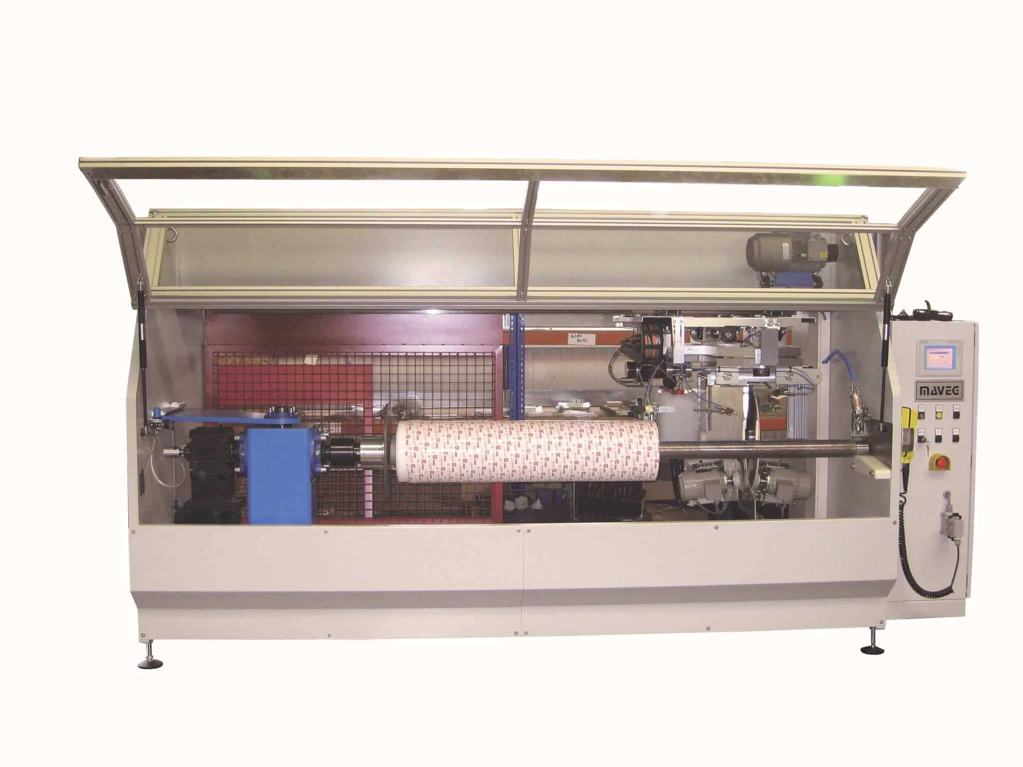 roll sawing machine for protective foil