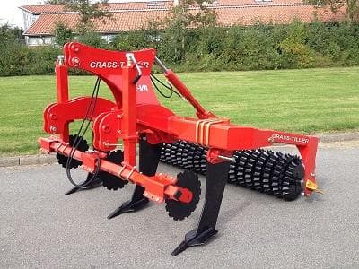 Subsolador HE-VA GRASS-TILLER