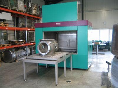 Cleaning of valve housings with Clean-o-mat PF 150