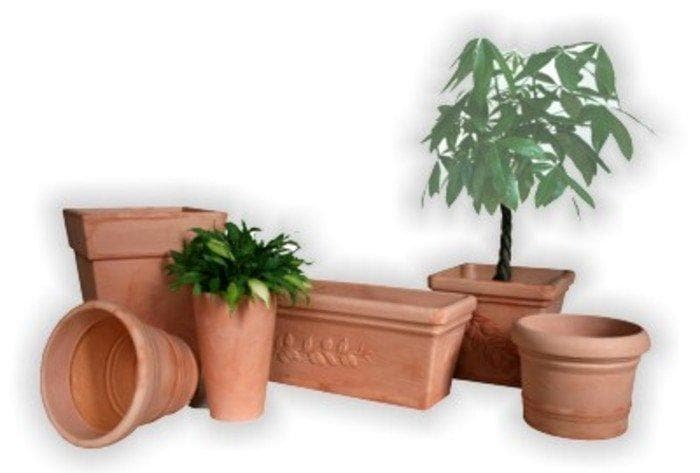 Pflanzgefäße in Terracotta Optik