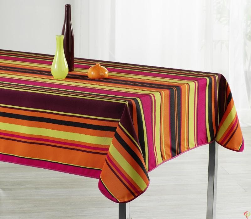 Nappe rectangulaire anti tâche – Rayures élégantes