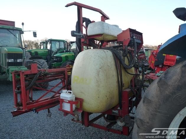 Pulvérisateur porté Rau