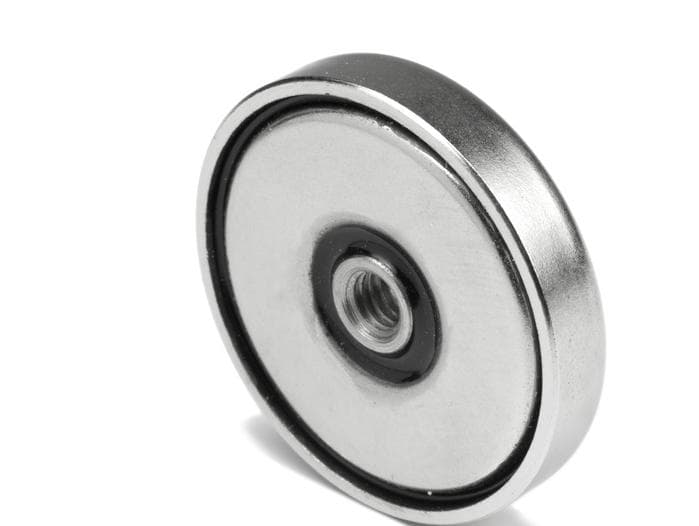 Topfmagnete mit Innengewinde