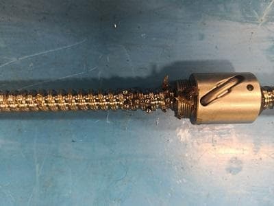 STÖRUNGSBEHEBUNG UND REPARATUREN