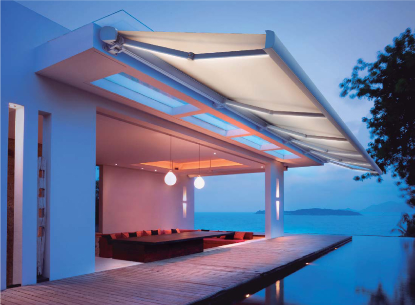 Premium Box + Awning