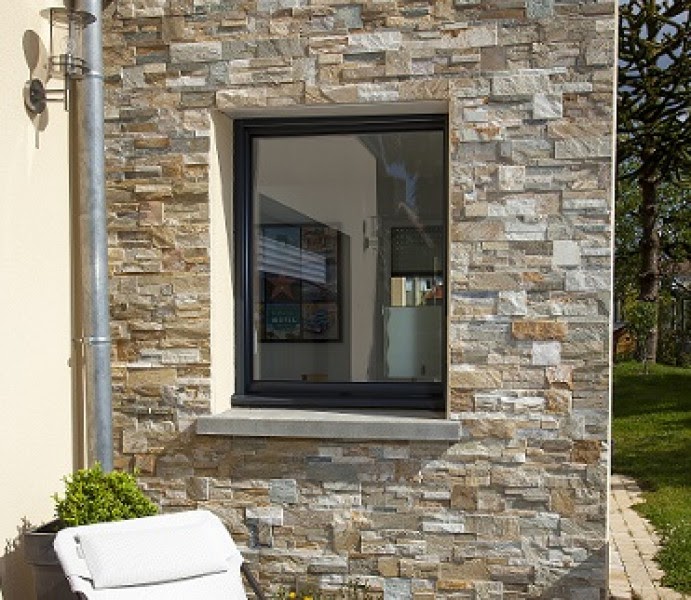 ALUMINUM WINDOW