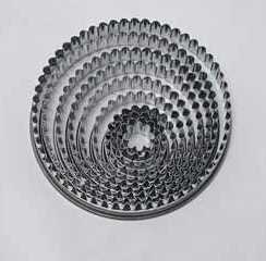 scalloped pastry cutter 