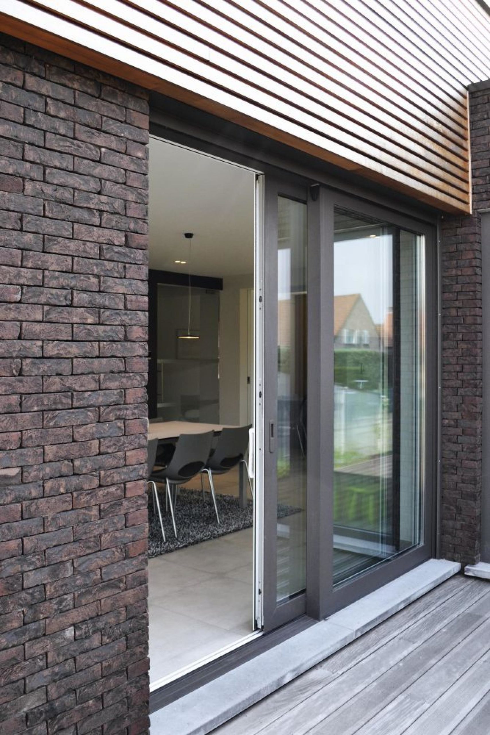 aliminyum surgulu kapilar 