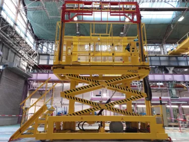 Hydraulic platforms