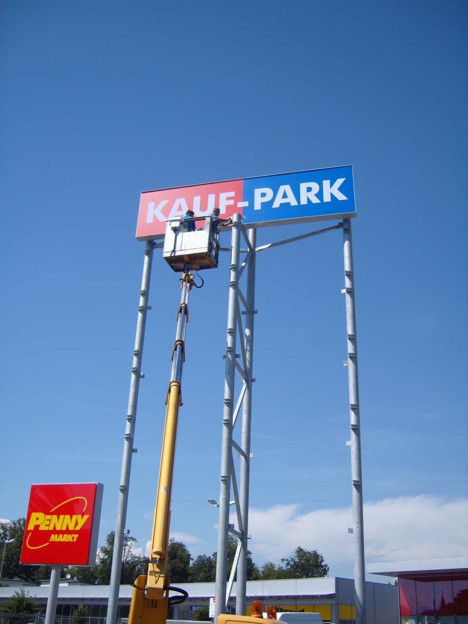 Road totems