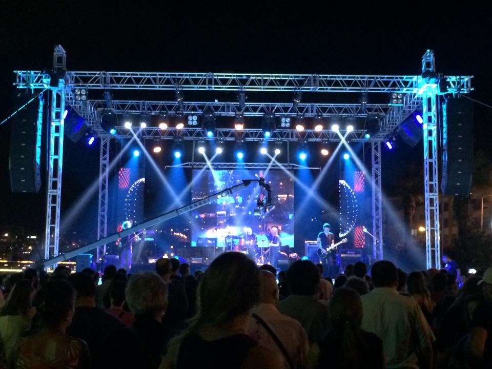 Bühnen- und Beleuchtungsanlagen