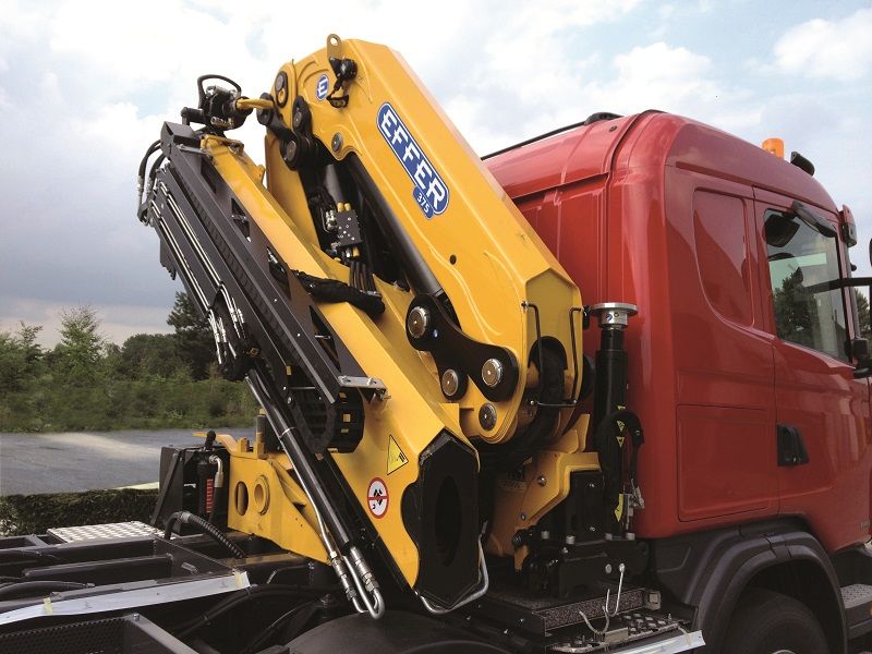 EFFER 375  MOBİL KAMYON VİNÇ MEDYUM