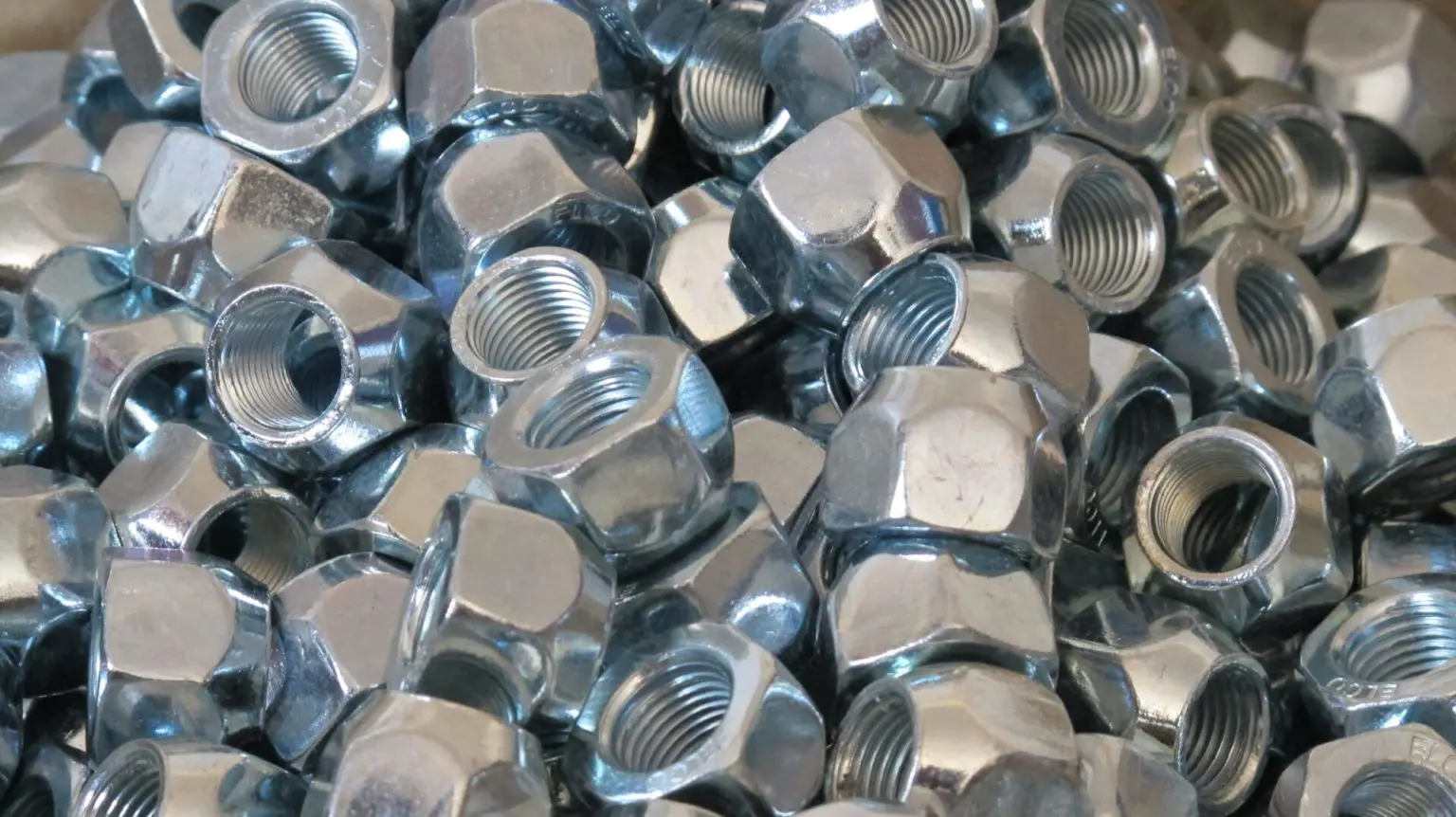 wheel nuts