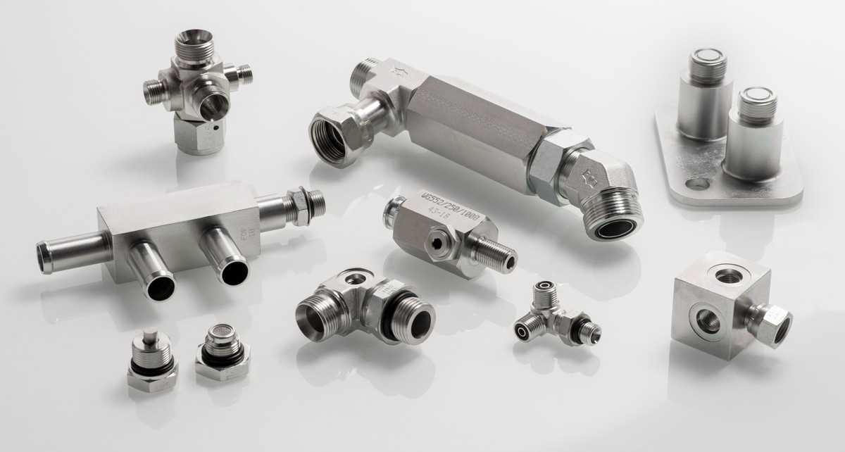Customized hydraulic connectors