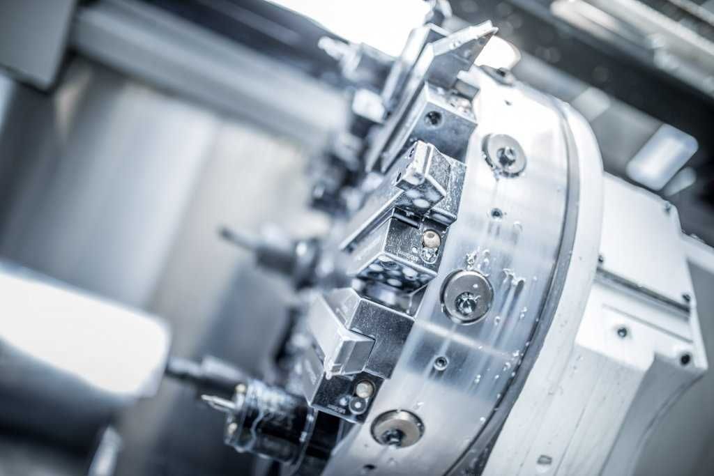 آلات أوتوماتيكية وأجزاء CNC المحولة