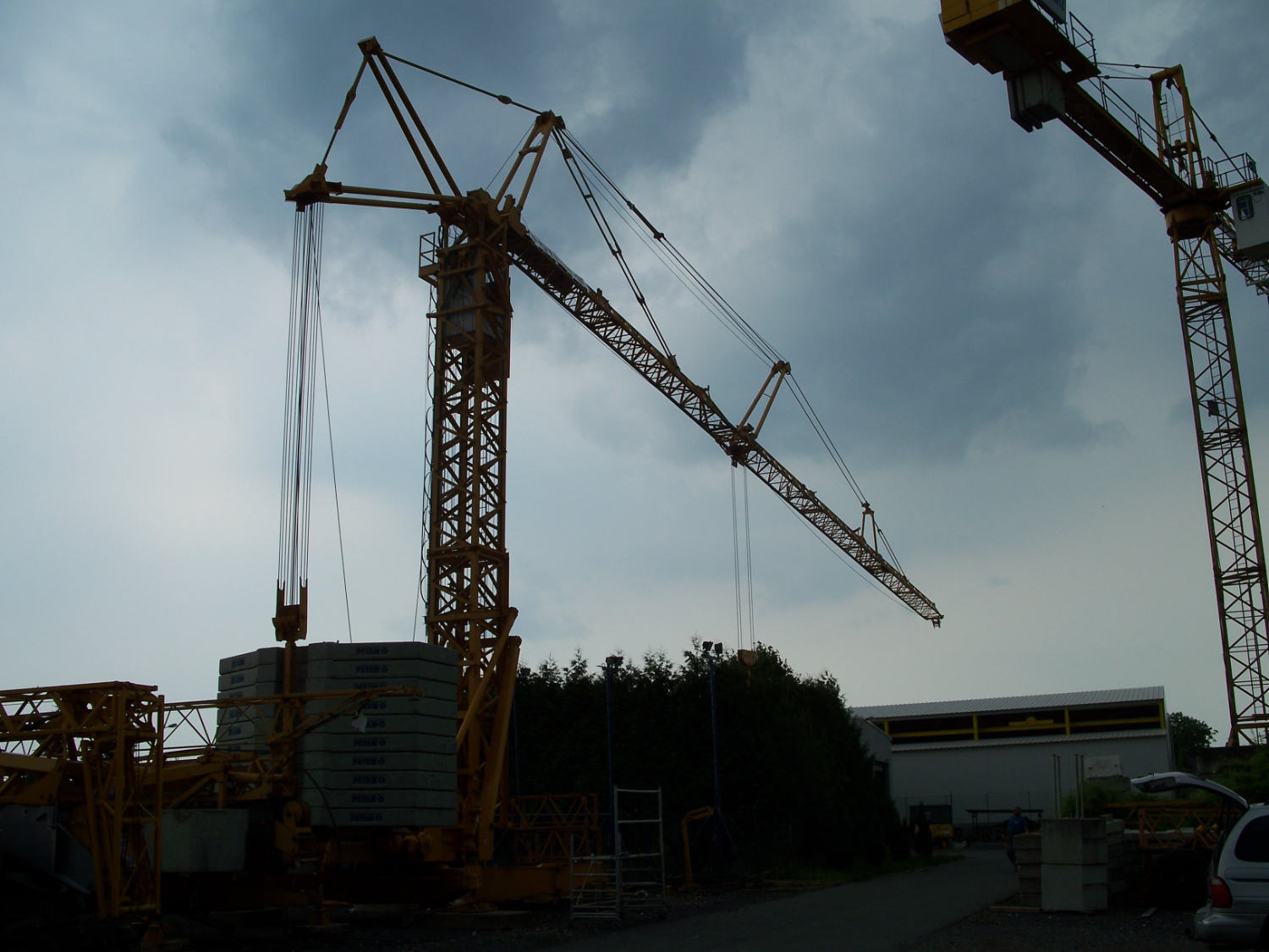 Grues à tour à louer