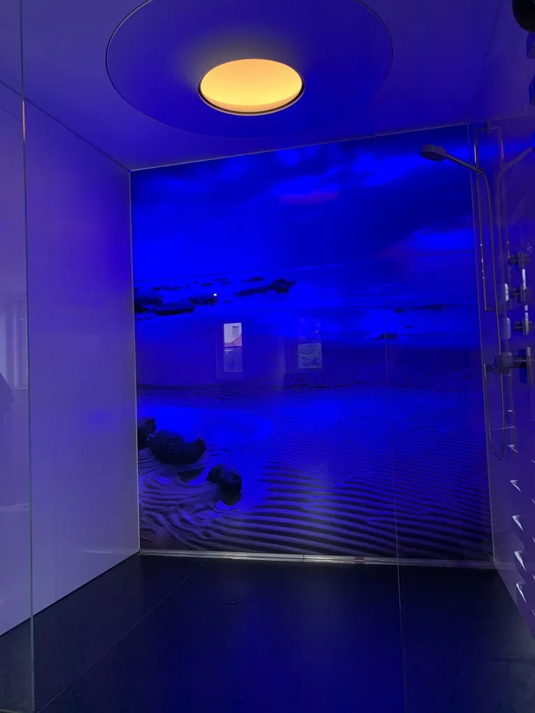 Lightable glass walls