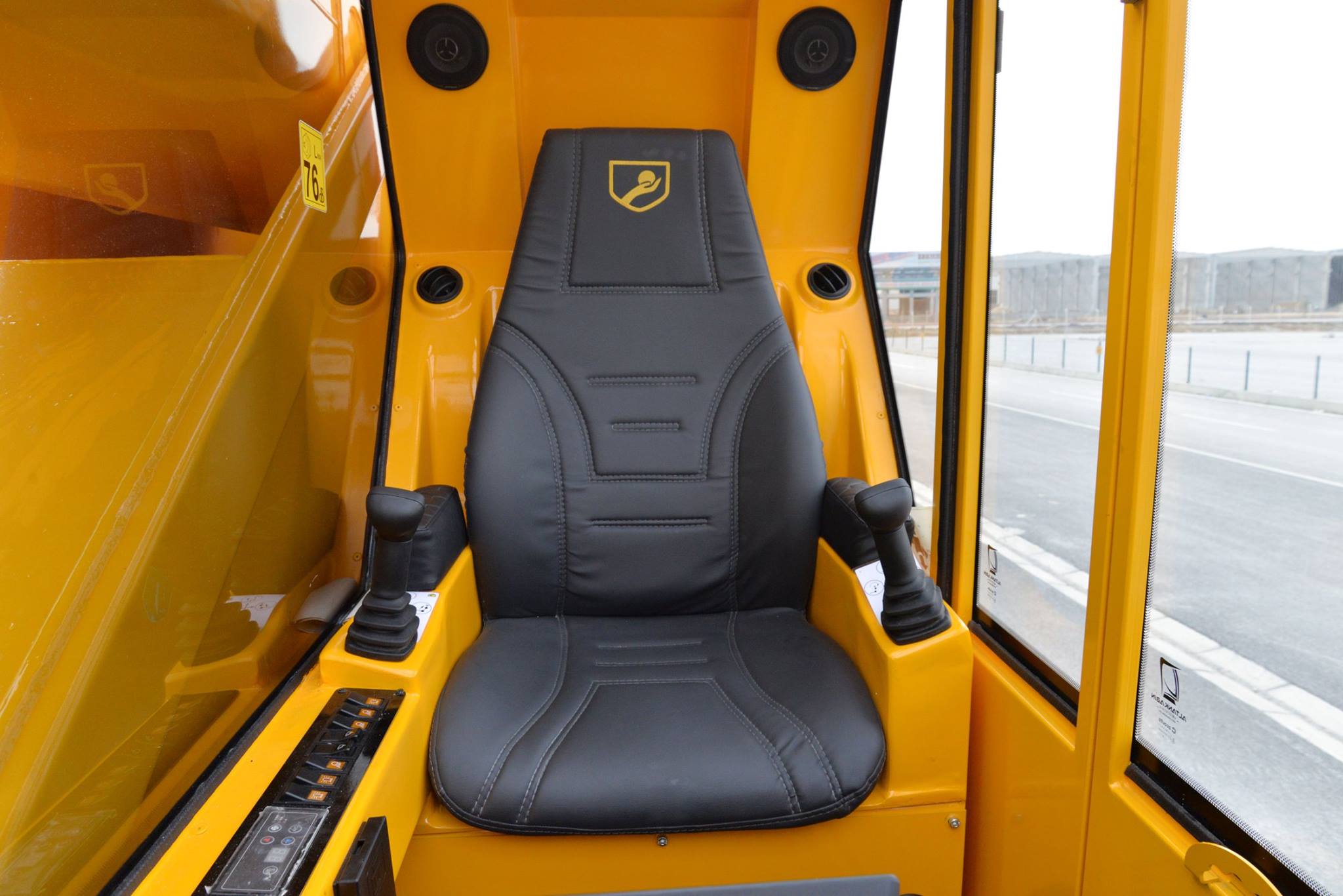 crane control cabine 