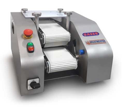 Chicken breast slicing machine