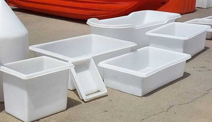 polyethylene   tubs 