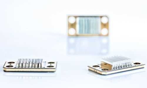 SOLID-STATE LASER DIODE