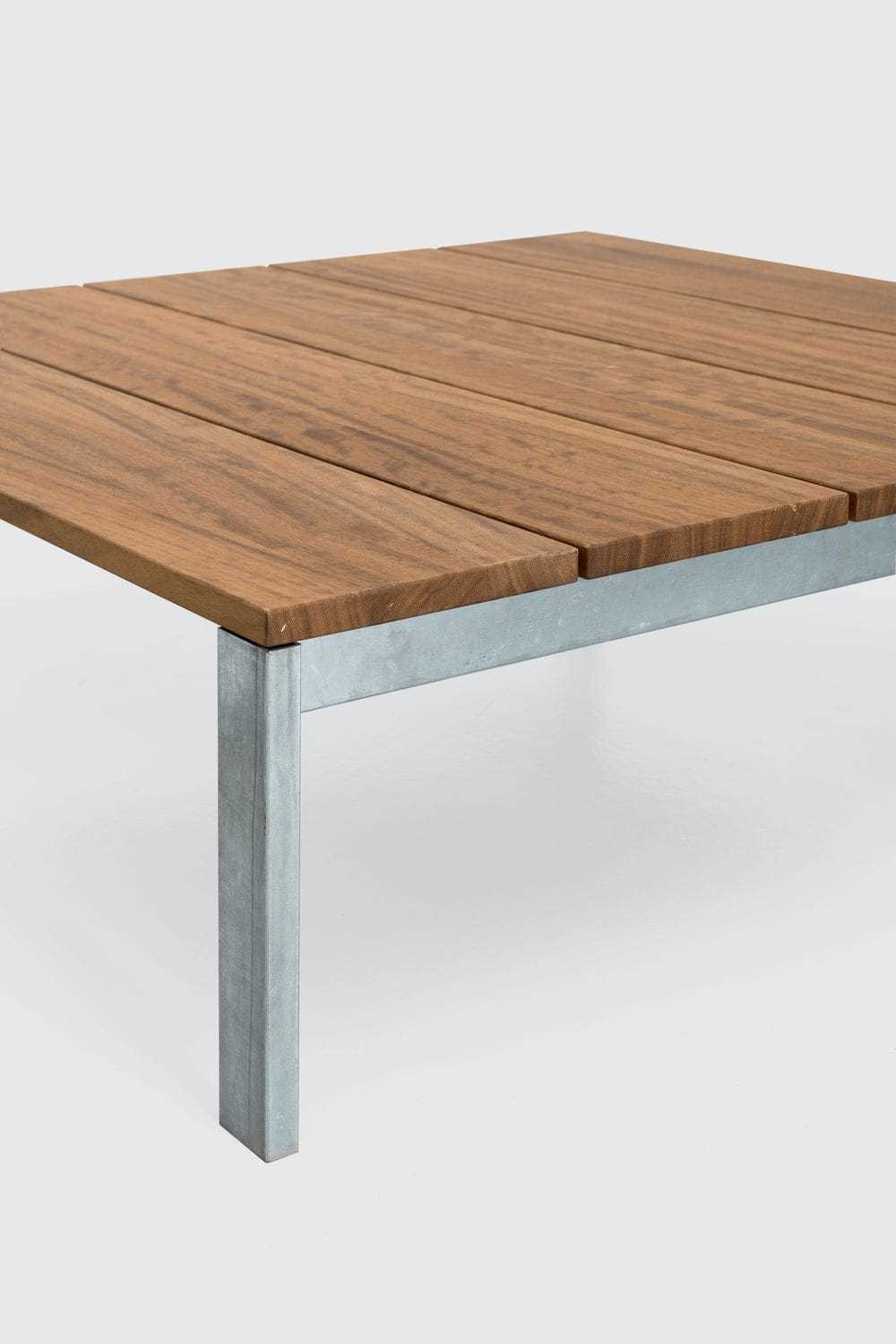 outdoor coffee table
