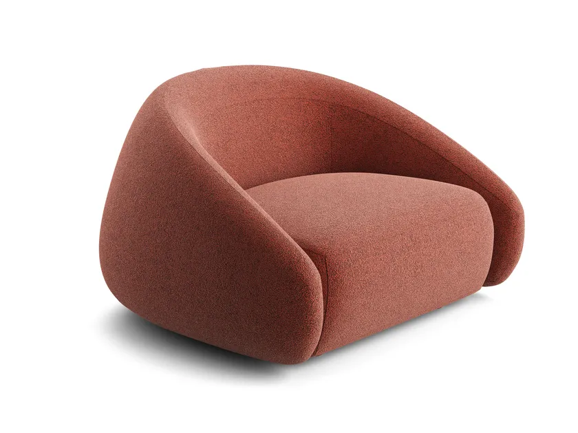 Cadeirão em tecido com apoios de braços