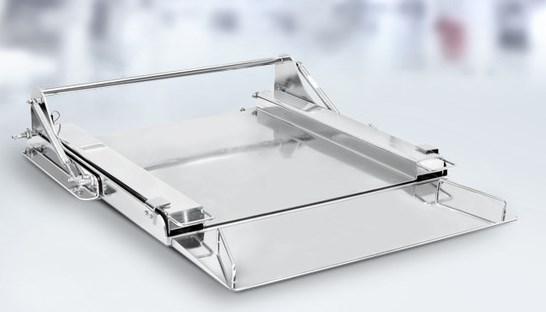 Weighing platforms and floor scales