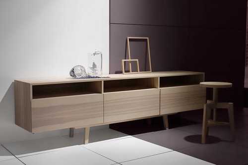 SIDEBOARD L