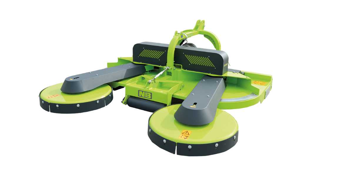 Mower with adjustable working width for orchards