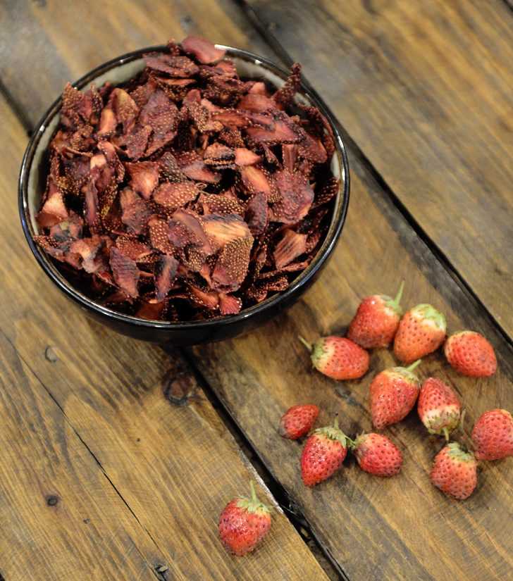 Dried fruit strawberry