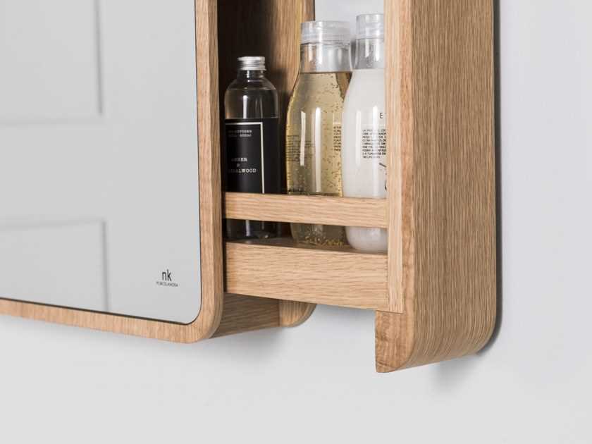 Зеркало в ванной с тумбой