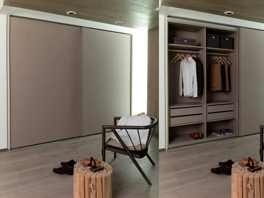 Секционный кожаный шкаф