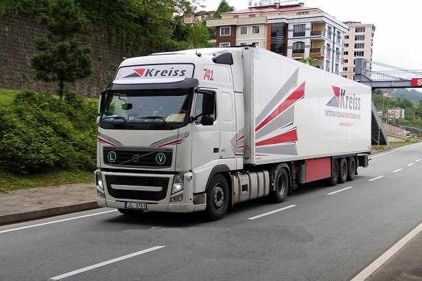 Cargo handling services