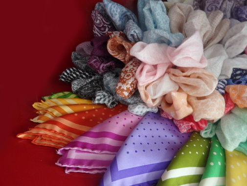 LADIES SCARVES AND SCARVES