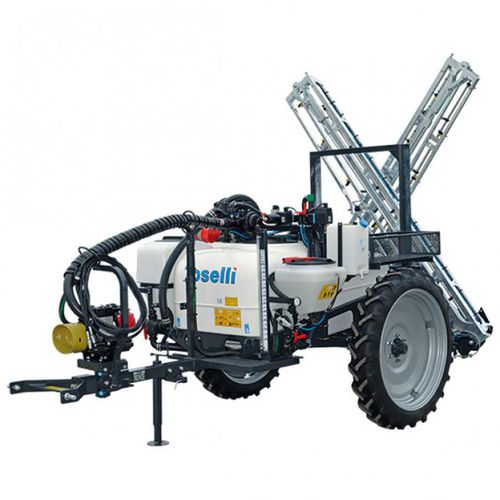 towed tractor sprayer