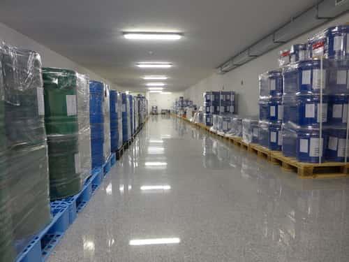 Storage space and products 