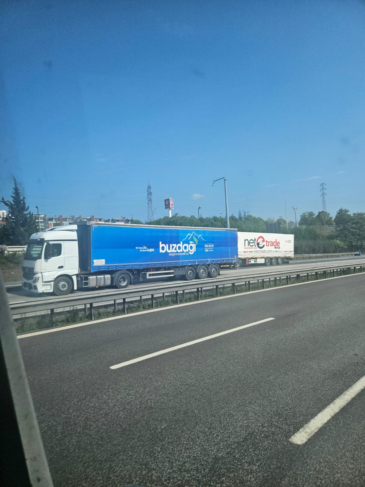 advertisement on highways
