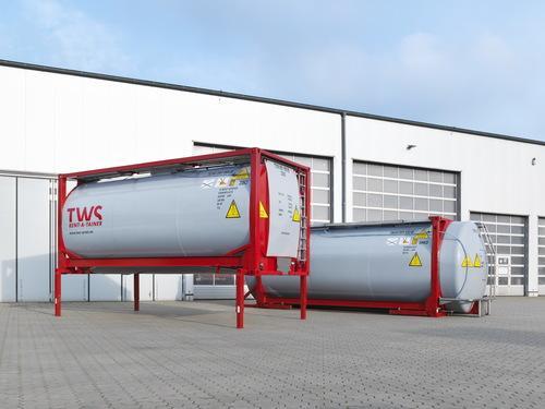 Double wall tank container